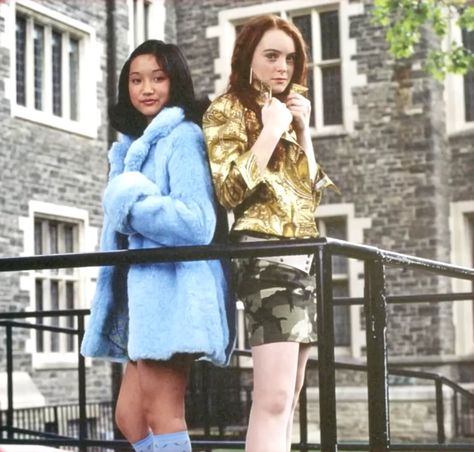 Get A Clue Outfits, 2000s Disney Channel Aesthetic, 2000s Culture, 2000s Disney Channel, Disney Channel Aesthetic, Lindsay Lohan Style, Channel Aesthetic, 2000s Disney, Get A Clue