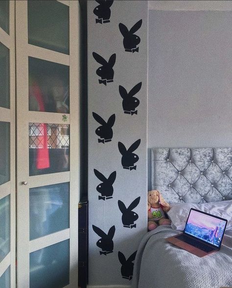 Playboy Room, Bunny Wall Decor, Chill Room, Pinterest Room Decor, Wall Stickers Bedroom, Indie Room, Cute Bedroom Decor, Teen Bedroom Decor, Dreamy Room