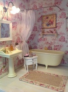 Miniature Bathroom cute play mini dollhouse bathroom dolls Bathroom Cute, Miniature Bathroom, French Dollhouse, Dollhouse Decorating, Dollhouse Interiors, Doll Diorama, Dollhouse Bathroom, Dollhouse Inspiration, Mini Dollhouse