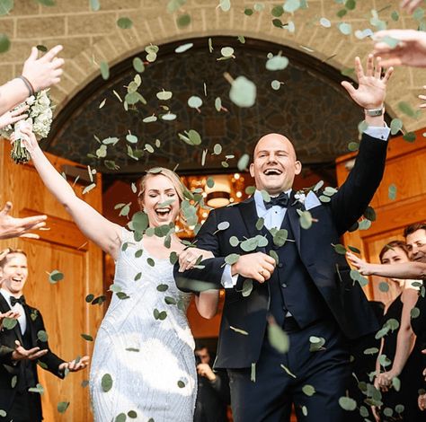 A couple asked guests to toss eucalyptus after their wedding ceremony in Philadelphia instead of confetti for an eco-friendly option. | www.thestyledbride.com Eco Friendly Confetti, Wedding Toss, Small Wedding Party, Cheers To The Weekend, Eco Friendly Cars, Confetti Wedding, Surprise Wedding, Wedding Welcome Bags, Eco Friendly Wedding