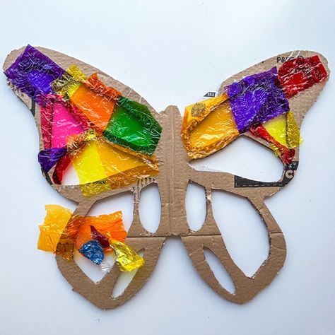 Cardboard Fairy Wings, Butterfly Wings Craft, Butterfly Wings Diy, Butterfly Wings Art, Butterfly Suncatcher, Most Beautiful Butterfly, English Club, Diy Wings, Fairy Wings