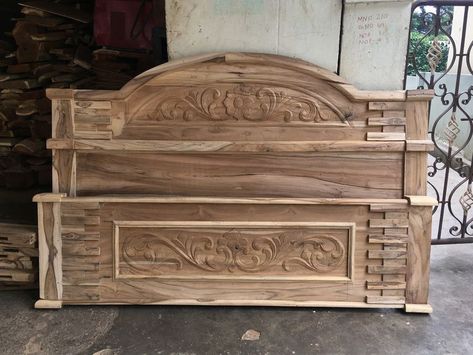 Teakwood Bed Designs, Luxury Wallpaper Aesthetic, Luxury Party Aesthetic, Luxury Aesthetic Pink, Luxury Nails Classy, Nail Classy, Unique Coffee Table Design, Wooden King Size Bed, Simple Bed Designs