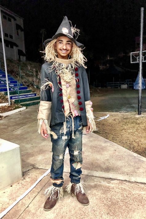 Modern Scarecrow Costume for The Wizard of Oz. Modern Wizard Of Oz Costumes, Diy Wizard Of Oz Scarecrow Costume, Modern Scarecrow, Wizard Of Oz Costume Ideas Scarecrow, Mens Scarecrow Costume, The Wiz Scarecrow, Scare Crow Wizard Of Oz, Wizard Of Oz Scarecrow Costume, Scarecrow Costume Diy