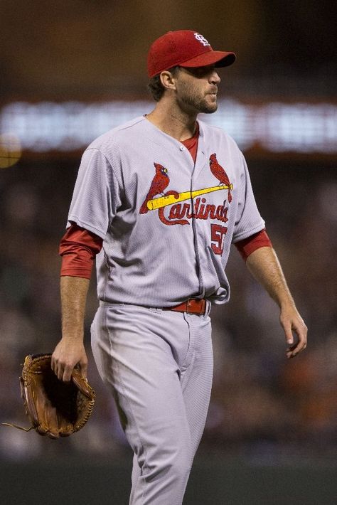 Adam Wainwright, St. Louis Cardinals Ole Miss Baseball, Adam Wainwright, Cardinals Players, Stl Cardinals, Wrigley Field, Cardinals Baseball, Sports Hero, Baseball Season, Team Photos