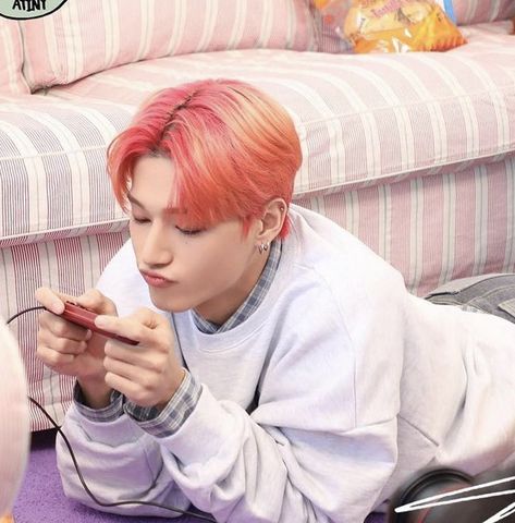 Red Wooyoung Icon, Pink Wooyoung Ateez, Wooyoung Ateez Smile, Wooyoung Pink Icon, Wooyoung Ateez Red Hair, Wooyoung Hair, Ateez Rainbow, Wooyoung Red Hair, Ateez Pink