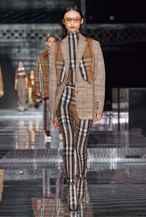 Burberry 2020, London Fashion Weeks, 2020 Fashion Trends, Vogue Germany, Burberry Prorsum, Winter Trends, 가을 패션, Fall Fashion Trends, Fashion Show Collection