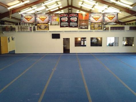 Main gym view from the front Gym Layout, Cheer Gym, Cheer Extreme, Dance Gym, Gym Ideas, Love To Meet, Radio Station, Ballet, Layout