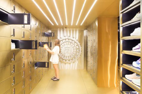 A Look Inside 24 Kilates' Bank Vault-Like Bangkok Store Vault Doors, Retail Store Design, Retail Design Blog, Store Interior, Interior Wall, Vaulting, Retail Design, Visual Merchandising, Shoe Store