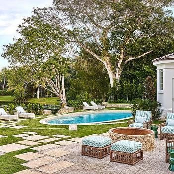 Backyard with Concrete Step Pavers - Transitional - Pool Oval Swimming Pool, Andrew Howard, Concrete Step, Pool Surround, Curved Patio, Oval Pool, Flamingo Pool Float, Design Backyard, Pool Finishes