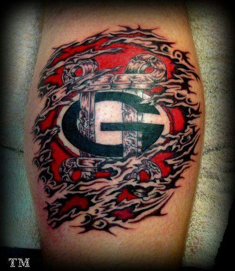 Georgia Bulldogs Tattoo, Georgia Tattoos, Bvb Tattoo, Gemini Tattoo Ideas, Georgia Tattoo, Jesus Tattoo Sleeve, Peach Tattoo, Side Wrist Tattoos, Uga Football