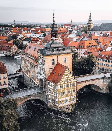 Architecture & Tradition on Twitter: "Bamberg, Germany 🇩🇪 https://t.co/sqt0jXFKCt" / Twitter Bamberg Germany, Artificial Island, Public Space Design, Architecture Old, Ancient Aliens, Countries Around The World, Incredible Places, Germany Travel, Dream Vacations