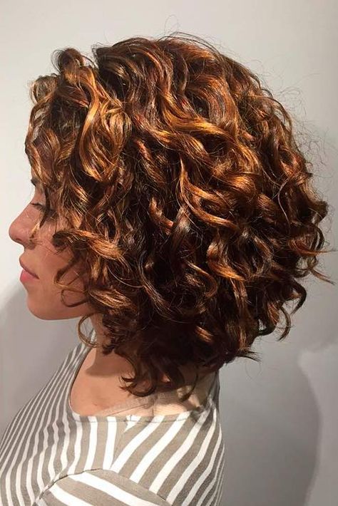 Inverted Bob Curly Hair Short, A Line Curly Bob, Curly Hair Women Over 50 Mid Length, Stacked Bob Haircut Curly, Reverse Bob Haircut Medium, Long Bob For Curly Hair, Curly Layered Bob Mid Length, Curly Inverted Bob Hairstyles, Inverted Bob Curly Hair