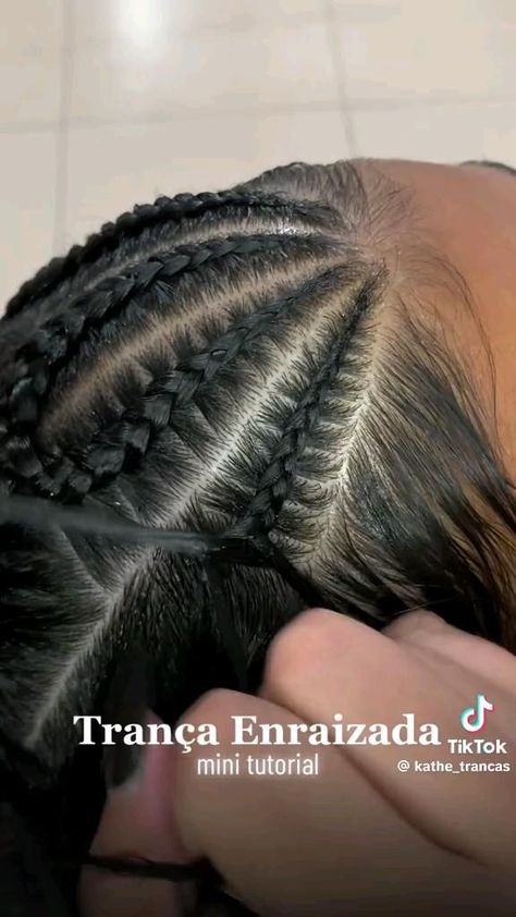 Easy Way To Do Braids, How To Braid Someones Hair, No Added Hair Braids, Stitch Braided Hairstyles, How To Do Scalp Braids, Corn Row Braids Tutorial, Baddie Box Braids, How To Braids, Underhand Braids