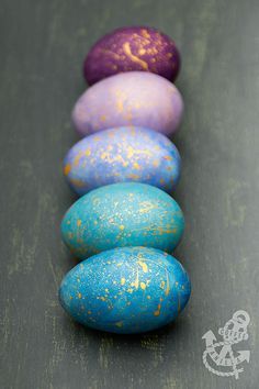 Watercolour Galaxy Eggs Watercolour Galaxy, Creative Easter Eggs, Easter Crafts For Adults, Easter Egg Art, Coffee Vanilla, Colored Eggs, Easter Egg Dye, Easter Egg Designs, Watercolor Galaxy