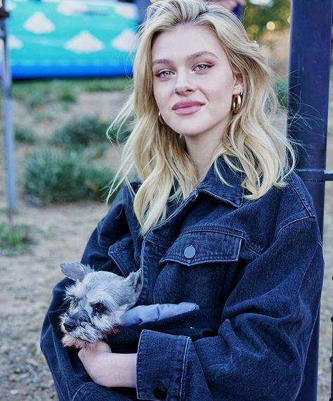 Tessa Yeager, Bradley Martin, ليلي كولينز, Nicola Peltz, Nicolas Peltz, Age Of Extinction, English Girls, Girl Meets World, Friend Photoshoot