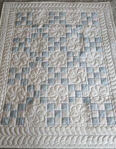 Amish Country Quilts | Handmade Amish Quilts for Sale! | The Best of the Best Quilts For Sale Handmade, Amish Hexagon Quilt, Black Amish Quilts, Amish Bed Sets, Quilts Handmade, Amish Quilt Patterns, Amish Quilts For Sale, Amish Quilt, Amish Furniture Amish Outlet Store - Furniture