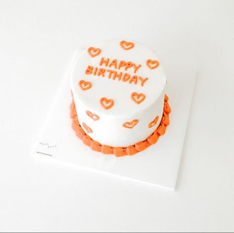 Orange Birthday Cake Aesthetic, Orange Bday Cake, Orange Cake Aesthetic, Orange Birthday Cake, Birthday Cake For Boyfriend, Preppy Birthday, 14th Birthday Cakes, Cake For Boyfriend, 13 Birthday Cake