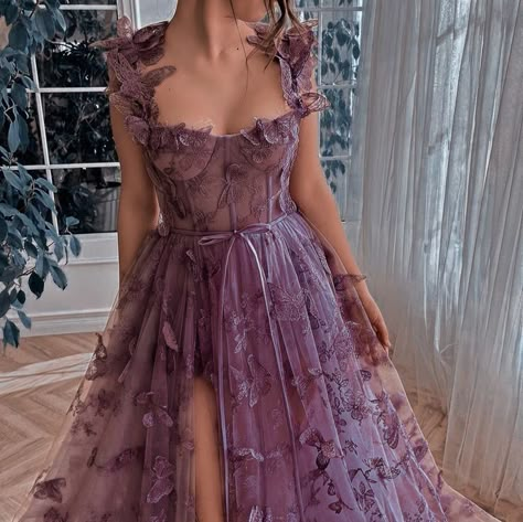 Mystical Prom Dresses, Purple Grad Dresses, Garden Prom Dresses, Purple Corset Dress, Elegant Purple Dress, Vestido Color Lila, Prom Dresses Flowy, Dresses With Embroidery, Green Evening Dresses