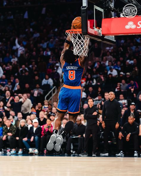 #NYK: Nets Wallpaper Nba, New York Knicks Jersey Wallpaper, Knicks Game, Knicks City Dancers, Knicks Basketball, Basketball Background, Ny Knicks, Basketball Games, Basketball Pictures