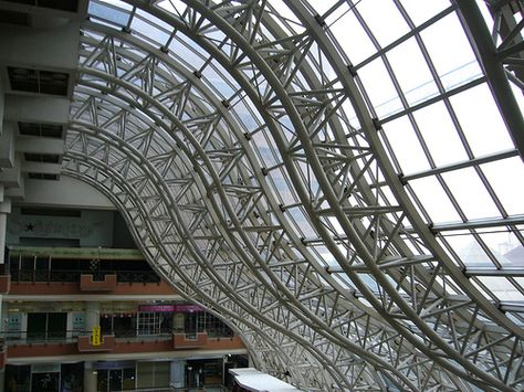 Space frame structure Side Extension Ideas, What Is Space, Space Frame Structure, Space Truss, Structural System, Construction Drawing, Truss Design, Roof Truss Design, Curved Roof