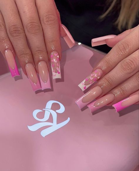 Birthday Nail Ideas Acrylic Purple, Pink Base Valentines Nails, Nail Ideas Acrylic Baddie, Baddie Valentines Nails Acrylic, Hot Pink Valentines Nails, Valentine’s Day Nails Pink, Valentines Day Nail Set, Valentines Acrylics, Valentine Nail Set