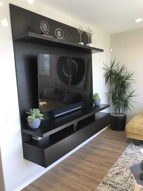 Tv Wall Decor Simple, Black Wall Tv Room, Small Tv Wall Ideas, Black Tv Wall Living Room, Black Wall Behind Tv, Tv Wall Design Luxury, Tv Wall Decor Living Room, Tv Room Decor, Modern Tv Room