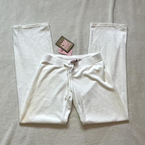 Juicy Couture Y2K deadstock white terrycloth low... - Depop Juicy Couture Sweatpants, White Juicy Couture Tracksuit, Vintage Juicy Couture Tracksuit, Juicy Sweatpants, Juicy Couture Clothes, Juicy Couture Y2k, Juicy Couture Tracksuit, White Sweatpants, Wishlist 2024