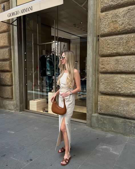 @jwpei_official bag is my new love 🤎 use IT24AnnaK code to get your 15% discount! #jwpei #jwpeibag #jwpei_official #femininestyle #femininefashion #feminineoutfit #florencestyle #florencefashion #florenceitaly #summeroutfitideas #summeroutfitinspo girl feminine style outfit ideas summer dress hermes oran gold sandals jw pei bag florence italy Hermes Oran Outfit, Jw Pei Bag Outfit, Hermes Oran Sandals Outfit, Jw Pei Bag, Florence Fashion, Hermes Oran Sandals, Jw Pei, Outfit Ideas Summer, Bag Outfit