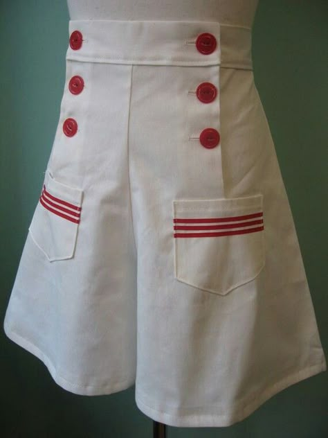 Ladies sailor shorts. Sailor Trousers, Sailor Outfit, Sailor Shorts, Vintage Sailor, 1940's Fashion, Sailor Style, 30s Fashion, Sailor Fashion, 40s Fashion