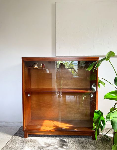 Mid Century Cabinet, Shelves Display, Cabinet Shelves, Retro Cabinet, Display Bookcase, Cabinet Display, Vintage Cabinet, Sliding Glass Doors, Curio Cabinet