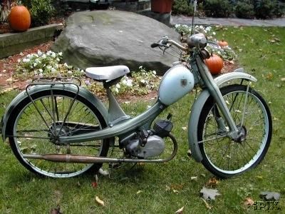 1957 NSU Moped Blue Motorbike, Moped Motor, 50cc Moped, Vintage Moped, Antique Motorcycles, Vintage Transportation, Motorized Bicycle, Classic Motorcycle, Motorcycle Riders