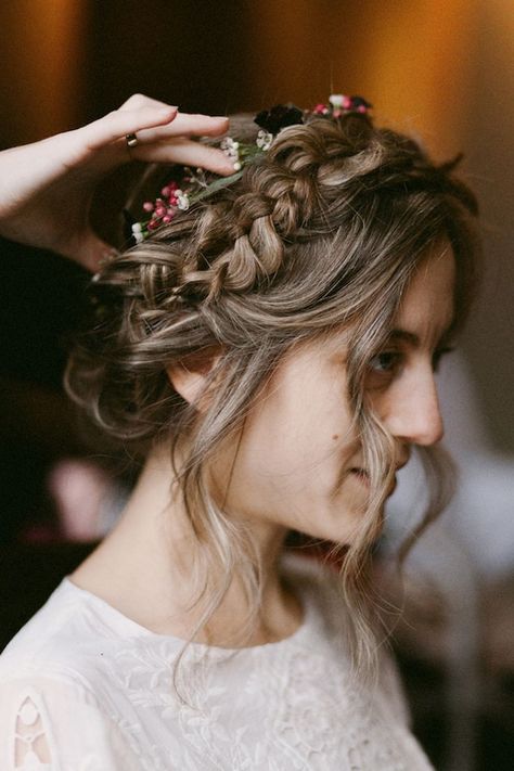 Bohemian Bridesmaid, Wedding Hairstyles And Makeup, Flowers Crown, Fall Wedding Hairstyles, Boho Wedding Hair, Peinados Recogidos, Flower Crown Wedding, Crown Braid, Bohemian Bride