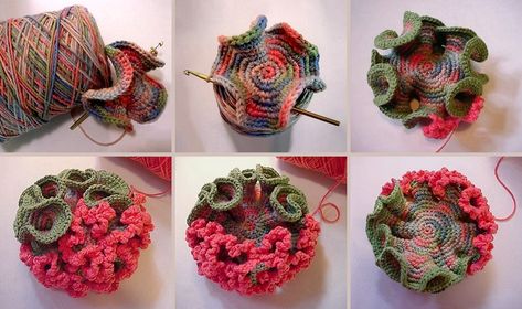 Mathematical crochet - making hyperbolic sufaces, Klein bottles and much more Crochet Ruffles, Crochet Making, Appliques Au Crochet, Crochet Ruffle, Form Crochet, Freeform Crochet, Irish Crochet, Crochet Art, How To Crochet