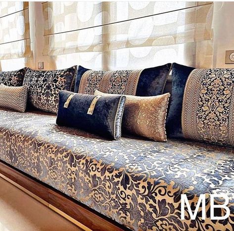 Moroccan Sofa, Luxury Sofa Living Room, Moroccan Room, Luxury Sofa Design, Moroccan Living Room, Latest Living Room Designs, Corner Sofa Design, Elegant Living Room Design, Modul Sofa