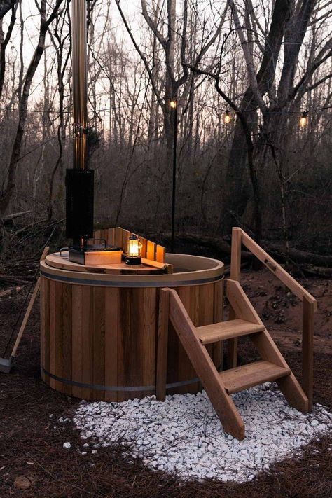 Wood Burning Hot Tub, Stock Tank Hot Tub, Outdoor Wood Burning Fireplace, Cedar Hot Tub, Portable Hot Tub, Diy Hot Tub, Red Cedar Wood, Backyard Retreat, Backyard Projects