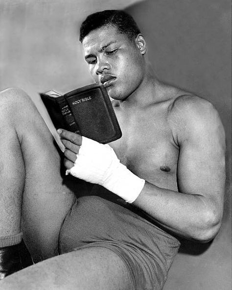 Sports Athletes, Joe Louis, Black Legends, Black Royalty, Reading The Bible, History Education, Reference Board, Mood Humor, Hair Reference