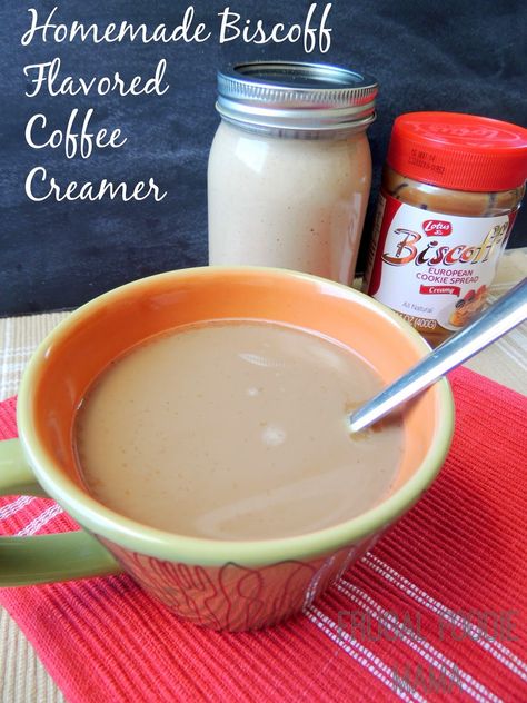 Cookie Butter Coffee, Homemade Biscoff, Cookie Butter Recipes, Coffee Creamer Recipes, Speculoos Cookie Butter, Nutella Cookie, Biscoff Recipes, Flavored Coffee Creamer, Homemade Coffee Creamer