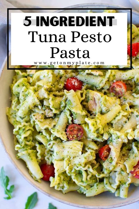 Tuna Pesto Pasta, Pasta Simple, Pesto Dishes, Pasta Al Pesto, Tuna Salad Pasta, Pesto Pasta Recipes, Food Advice, Tuna Pasta, Diet Smoothie Recipes