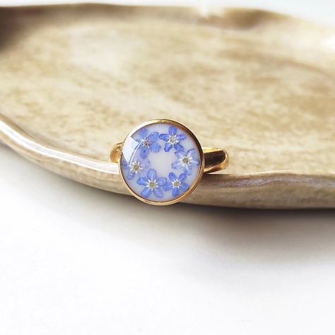 Forget-me-not jewelry, ring with flower, gift for birthday, special gift, handmade jewelry Birthday Special, Gift For Birthday, Forget Me Not, Gift Handmade, Jewelry Ring, Real Flowers, Flower Gift, Resin Jewelry, Beautiful Things