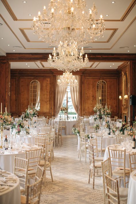 Georgian Wedding Decor, Manor House Wedding Reception, Hedsor House Wedding Flowers, Rose Wedding Aesthetic, Classy Reception Decor, Hedsor House Wedding, Pastel Wedding Reception, Wedding Dress Lavender, Wedding Manifestation