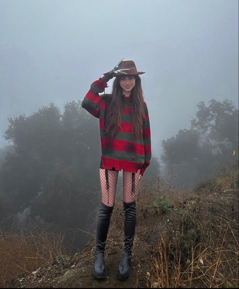 foggy freddy krueger halloween Casual Halloween Costumes, Freddy Krueger Costume, Casual Halloween Outfits, Horror Halloween Costumes, Classy Halloween Costumes, Horror Costume, Hot Halloween Outfits, Hot Halloween, Duo Halloween Costumes