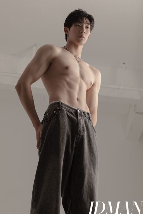 Shirtless Guy Pose Reference, Body Male, Korean Mens Fashion, Male Chest, Men Abs, Handsome Asian Men, Korean Boys, Face Photography