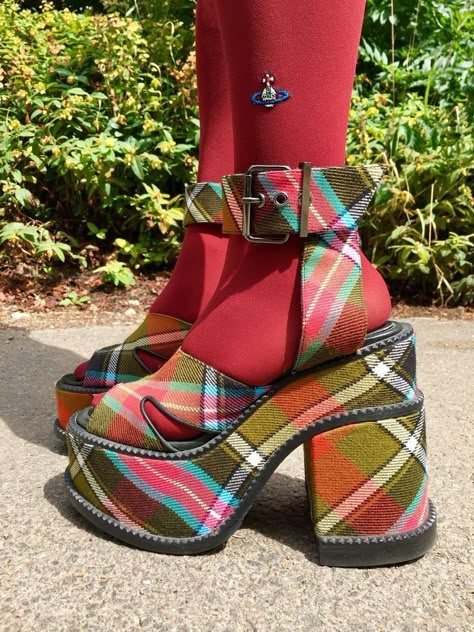 Vivienne Westwood platform tartan sandals Vivienne Westwood Union Jack, Vivienne Westwood Tights, Vivienne Westwood Print, Tartan Tights, Vivienne Westwood Archive, Vivienne Westwood Japan, Vivienne Westwood Tartan, Tartan Shoes, Vivienne Westwood Shoes