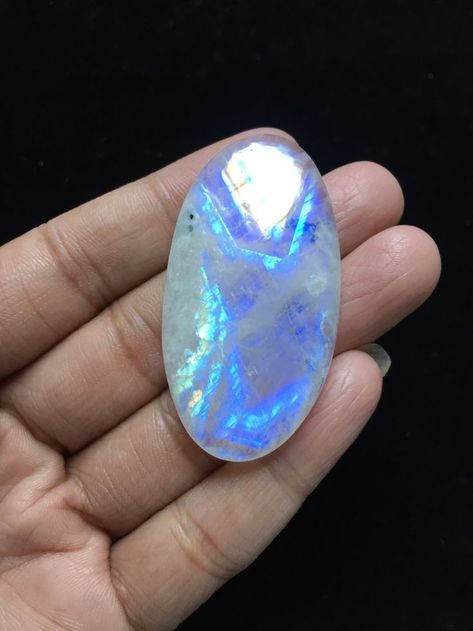 Rainbow Moonstone Cabochon Fantasy Materials, Beautiful Gemstones, Crystal Aesthetic, Gem Mining, Fancy Stones, Crystal Therapy, Rocks And Gems, Gems And Minerals, Gem Stone