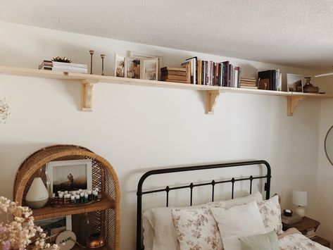 Long Bookshelf Above Bed, Long Bedroom Shelf, Bedroom With Shelf Above Bed, Long Shelf Above Bed, Bookshelf Above Bed, Shelf Above Window, Real Bedroom, Shelf Above Bed, Future Decor