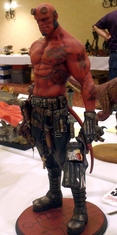 One "hell" of a Hellboy! :) Hellboy Art, Mike Mignola, Dark Horse Comics, Arte Horror, Figurative Sculpture, 영감을 주는 캐릭터, Drawing Tutorials, Hot Toys, Anime Figures