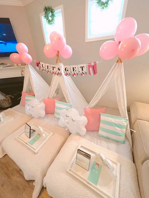 Spa Sleepover Tent Party Sleepover Set Up Ideas Slumber Parties, Hotel Sleepover Party For Girls Birthday, One Big Sleepover Tent, Asthetic Sleepover Tents, Canopy Sleepover Slumber Parties, Tent Sleepover, Teepee Sleepover Party Mattress, Sleepover Tents, Birthday Sleepover Ideas