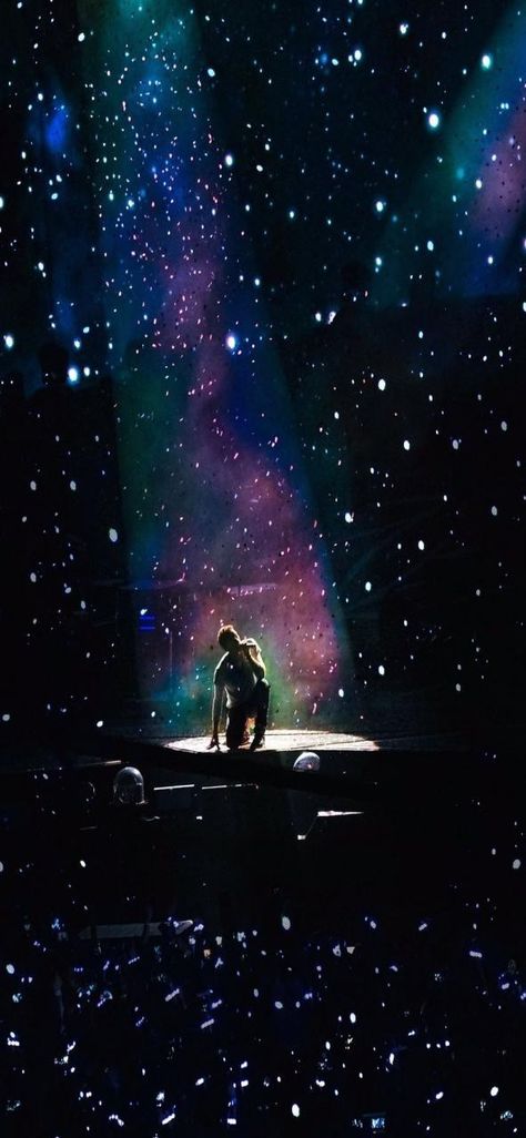 Coldplay Playlist Cover, Coldplay Posters Aesthetic, Cold Play Concert Aesthetic, Coldplay Background, Coldplay Concert Wallpaper, Coldplay Wallpaper Aesthetic, Coldplay Concert Aesthetic, Coldplay Art, Coldplay Poster