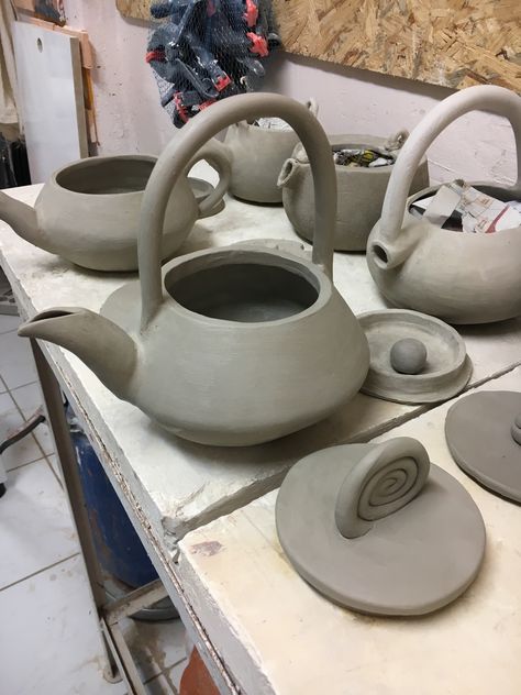 Ceramic teapot in progress 👍🏻 Ceramic Teapots Handbuilt, Wheel Thrown Pottery Ideas, How To Make Ceramic, Clay Teapots, Ceramic Teapot, Ceramics Ideas, Wheel Thrown Pottery, Ceramics Ideas Pottery, Ceramic Teapots