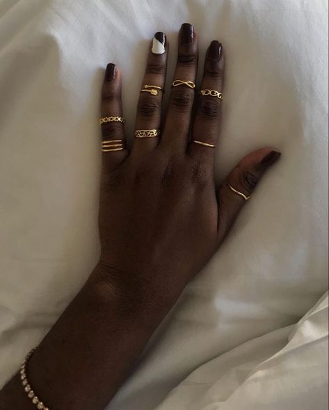 White Brown Nails, Black And Gold Aesthetic, Dope Jewelry Accessories, Skin Hand, Brown Jewelry, Gold Aesthetic, Golden Jewelry, Prom Jewelry, Brown Nails